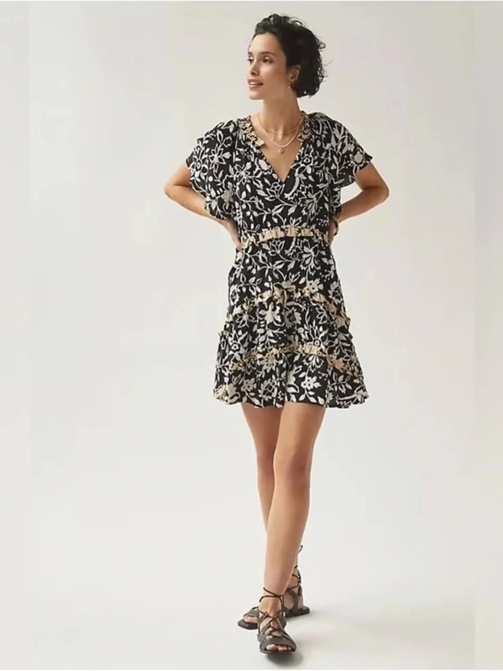 3d floral white mini dress Astr the Label Women's Marigold Dress - White